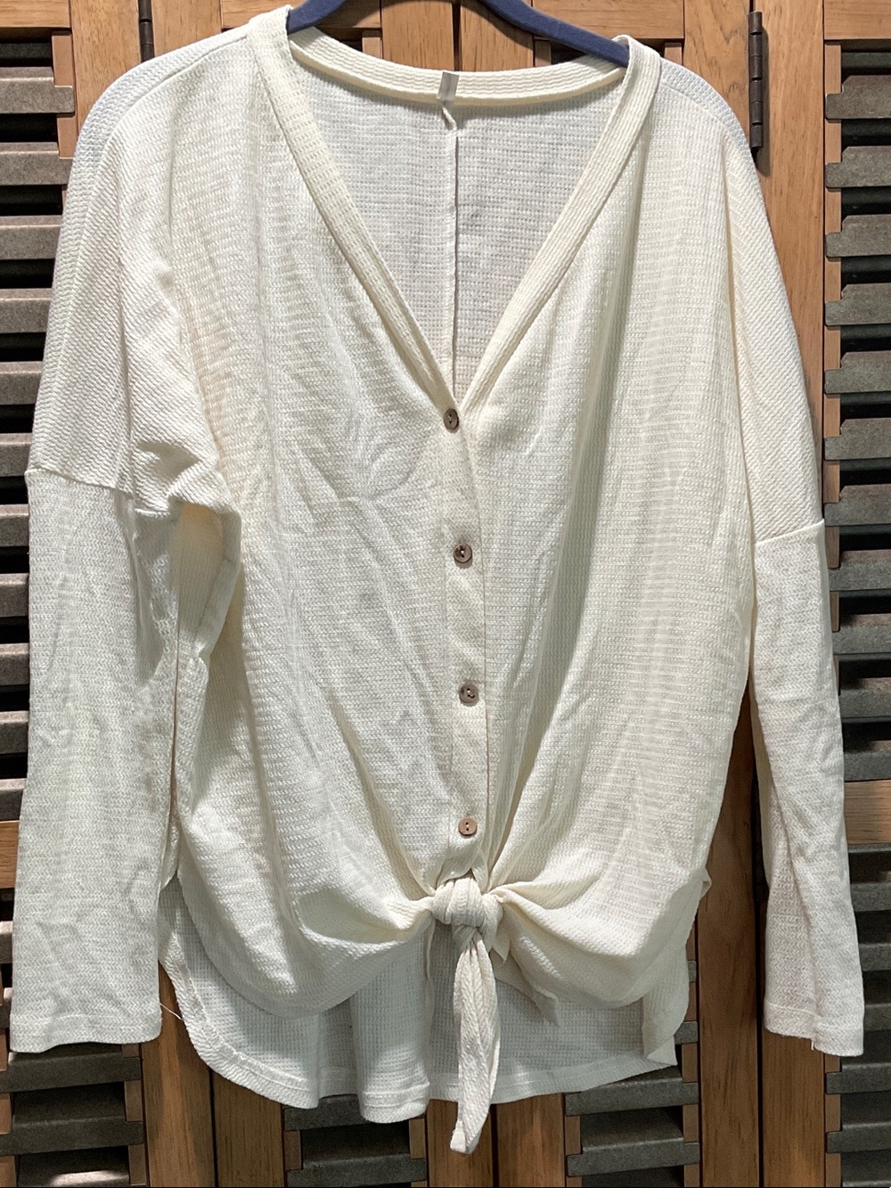 Women's Cream Button-Front Tie Hem Top